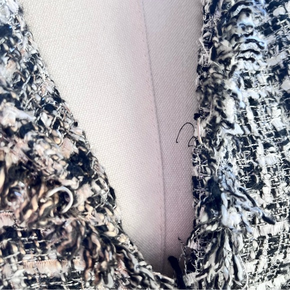 Boston Proper woven tweed chic Black and white jacket with frayed hem size M - Picture 6 of 11